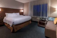 TownePlace Suites Leavenworth Hotels in Lansing