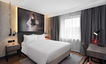 Radisson Red Gatwick Airport
