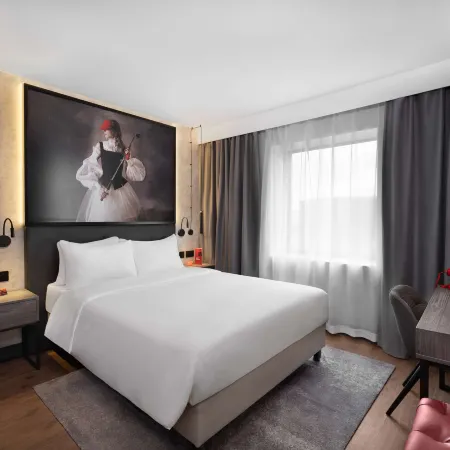 Radisson Red Gatwick Airport