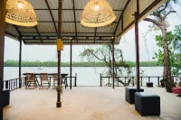River Nest Hostel