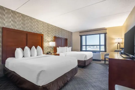 Comfort Inn & Suites Logan International Airport Отели рядом с достопримечательностью «Revere Beach»