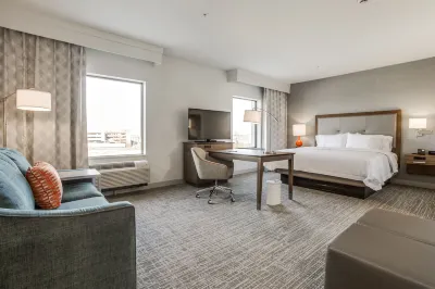 Hampton Inn & Suites North Dallas Central Expy Hotel di Dallas