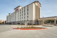 Hampton Inn & Suites North Dallas Central Expy Hotel di Dallas