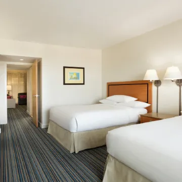 Embassy Suites by Hilton Dorado del Mar Beach Resort Отели в г. Дорадо