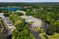 Spark by Hilton Mystic Groton Hotels in Ледиярд