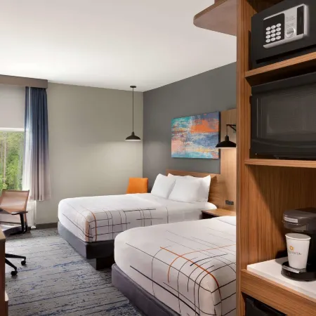 La Quinta Inn & Suites by Wyndham Brunswick/Golden Isles