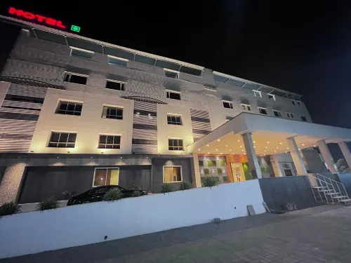 Hotel Jhankar Palace Hotels in Dhule