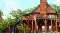 Amazing Mountain Views / Hot Tub / Fireplace / Game Room / Creek / Trails