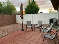 Elegant Cedar Ridge Escape with clubhouse amenities - pool, hot tub, gym, grill.