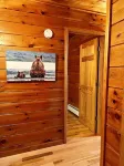 Family Lodge with Hot Tub, AC, Minutes to Lake Placid and Hiking, Pet Friendly