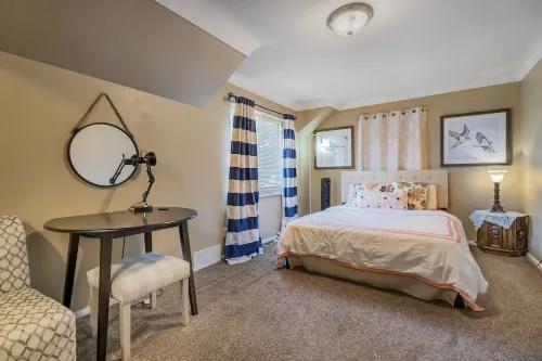 Cozy home near university, Pet-Friendly & Family-Friendly Neighborhood