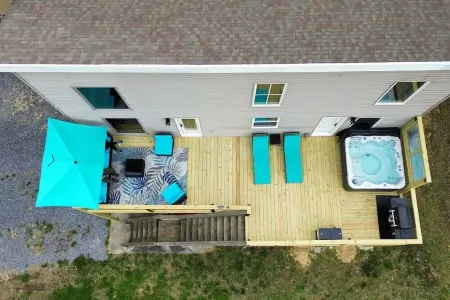 LakeLife Home Your own paradise.