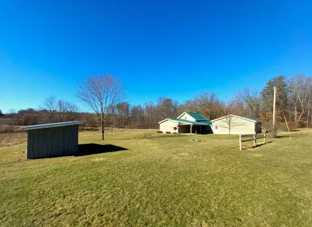 Old Miller Farm - Cozy Country Home