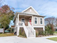 Close To Folly Beach & Charleston, Charming, Quiet, Comfortable Hotels near Walmart Supercenter