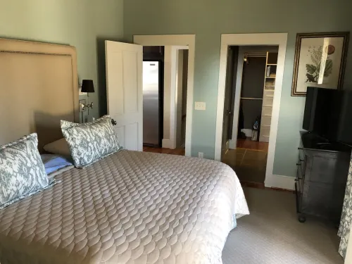 Amazing lake view and sunsets! Perfect for Masters hosting 2024! Hotels in McCormick County