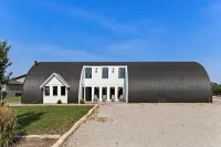 Roundtop Rendezvous! Check out our reviews Airbnb.