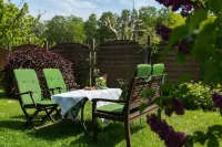 "Kleine Küstenpause" - Apartment in the outbuilding (Wlan) Hotels near Jagdschloss Kniepow