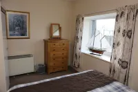 Sea View Apartment Tenby, Pembrokeshire, Wales. Near Beach, Restaurants & Shops - 2-Star