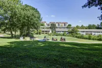 One Bedroom Serenity on the 17th | Amenities Golf