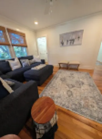 Charming Coastal Retreat in Willowbank near Downtown Georgetown