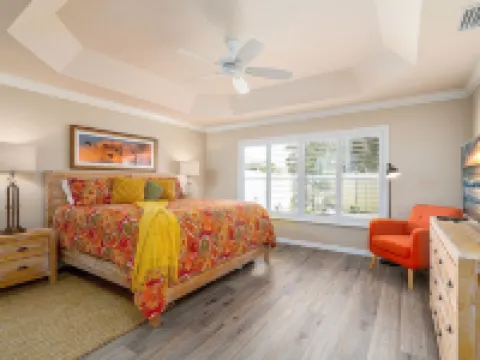 Everything! 3/2, FREE golf & 4-seat cart, Resident passes, pets, near Brownwood Hotels in The Villages