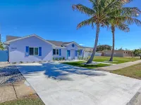 New Beach House w/ Heated Pool & EV Charger-1 Block to Beach, Walk to Everything