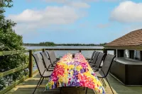 Heated Indoor Pool & Court on Crooked Lake