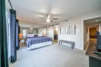 Spectacular 180º Lake View Condo on Lake Hamilton!