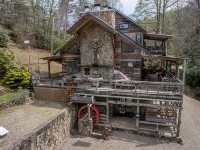 Bhakti Manor Creekside Home Hotels in Cowee
