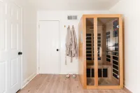 Sauna~IndoorPlayArea~GameRoom~FirePit~23miZoo~SpookyNook~KingsIsland~VOA~BigYard
