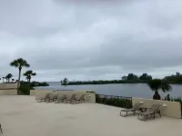 Gulf view condo with resort amenities<br>Gulf Island Beach and Tennis Club - Swimmingpools