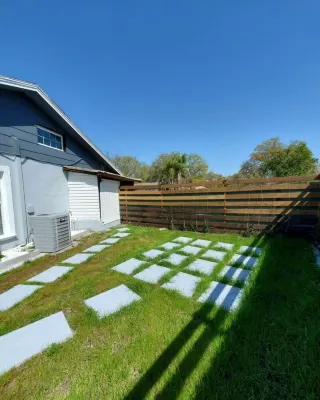 Hideaway Haven: Cozy studio with WiFi, AC in charming Largo