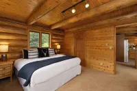 Tom's Big Sky Cabin - Close to the Gallatin River, hiking, and Yellowstone!
