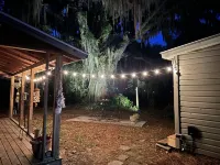 Great One Room with Full Bath Guest House!