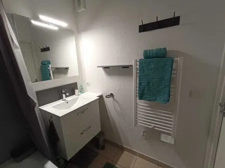 Appartement T2 Calme et Lumineux Avec Balcon à 10mn de la Citadelle de Blaye Отели в г. Блай