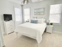 ☆Yacht Basin Getaway☆ Walk To The Waterfront, Provision Company, Fishy Fishy