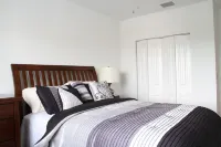 Gem in the Oasis. Hotels in Homestead