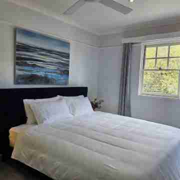 Elegant 4Br|2.5BA Home|Canberra Central| City Views Rooms