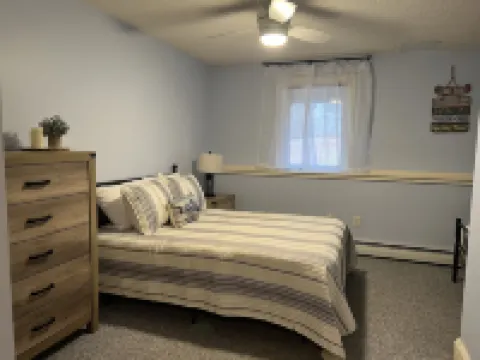 Relax by "The Water's Edge enjoy amazing views and year round fun! 3BR/1BA Hotels in Castleton