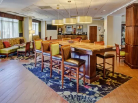 Hampton Inn Elizabeth City Hotels in Pasquotank County