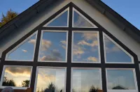 Bright Cheery House w/ outlet for EV Charge, fire pit, close to beach & trails