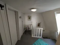 Sleeping in age-old, Scottish & crooked house, idyllic a. D.Rur in the middle of Altstadt Hotel a Monschau