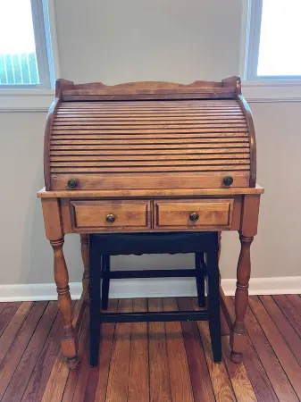 The Old Fashion Large one Bedroom Downtown Loft apartment