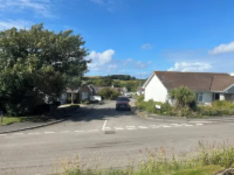 Detached 3 bed 3 bath home 7 mins walk to Padstow Harbour- Pet Friendly Parking