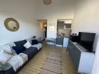 Comfortable studio, ideally located with parking, for curists. Hotels in Balaruc-les-Bains