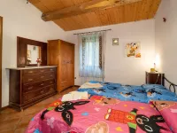 Villa in the green with private pool, garden, wi-fi for families and groups Hotels in Gallicano