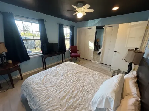 Elegant 2BR Midtown Condo W/ Flair