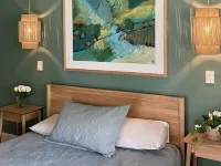 Mornington Peninsula Escape.  Tennis Court, Swimming Pool & Spa Hotels in Flinders