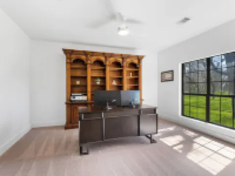 Luxury retreat in prime location close to entertainment, restaurants & shopping Hotele w: Helotes