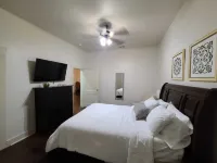 Beautiful 3BR&2BA House located in the Historic part of Brownville-SPI-SpaceX-MX Hotels near Gladys Porter Zoo